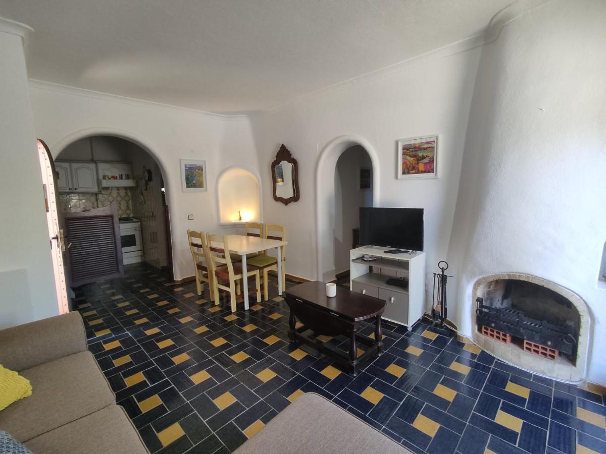 Апартаменти 6 Mourisca - Casas & Papeis Армасан-де-Пера Екстер'єр фото